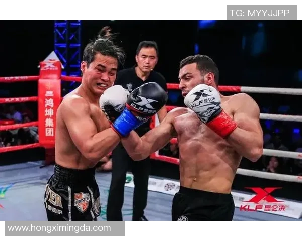 一龙与布莱德首次对决揭开搏击新篇章的精彩瞬间与战术分析