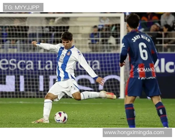 西班牙人对韦斯卡比赛直播全程回顾与精彩瞬间分析